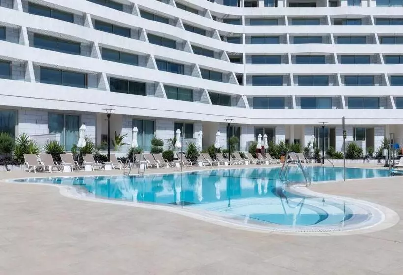 Nathan S Suites On The Beach