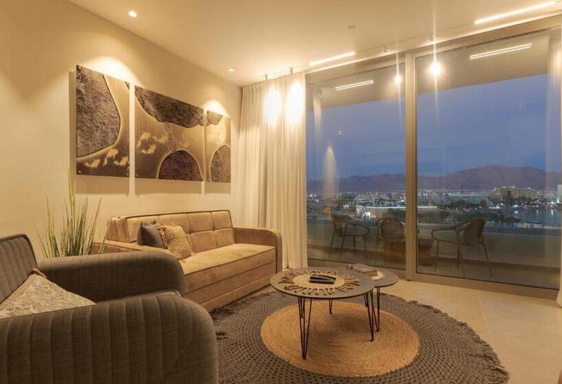 Nathan S Suites On The Beach