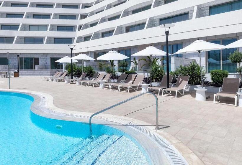 Nathan S Suites On The Beach