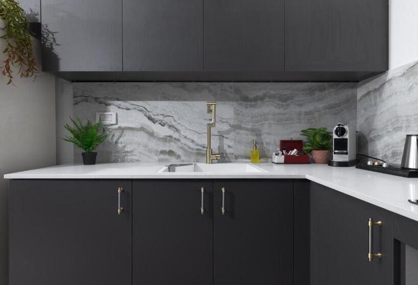 Nathan S Suites On The Beach