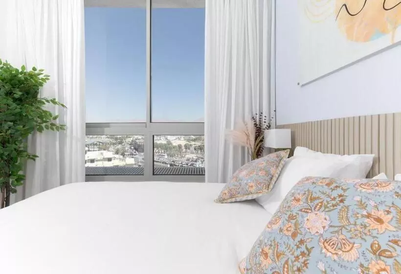 Nathan S Suites On The Beach