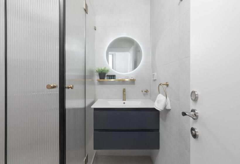 Nathan S Suites On The Beach