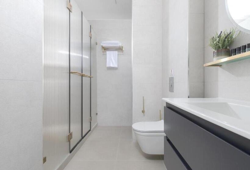 Nathan S Suites On The Beach