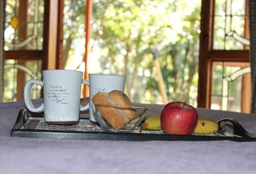 Пансион The Orchid Guesthouse