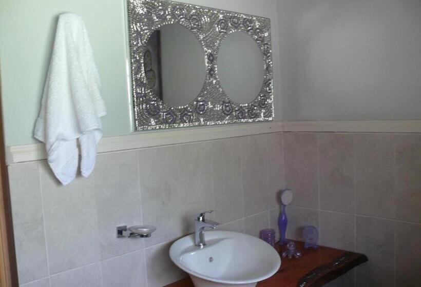 Пансион The Orchid Guesthouse