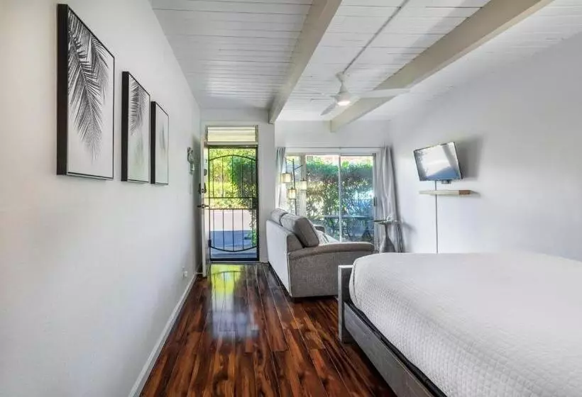 Cozy Maui Studio Retreat Just Steps To The Sand!