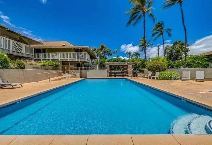 Cozy Maui Studio Retreat Just Steps To The Sand!