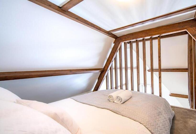 Bed and Breakfast New Family Xl Utopia Top Floor App4 Rotterdam Schiedam City Centre Central