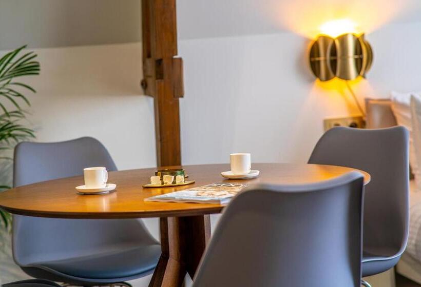 Bed and Breakfast New Family Xl Utopia Top Floor App4 Rotterdam Schiedam City Centre Central