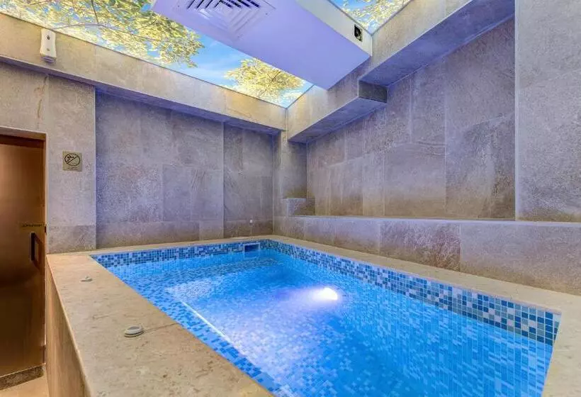 ホテル хотел чудните мостове