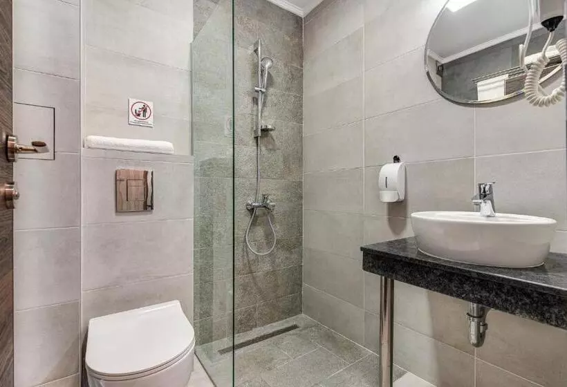 ホテル хотел чудните мостове