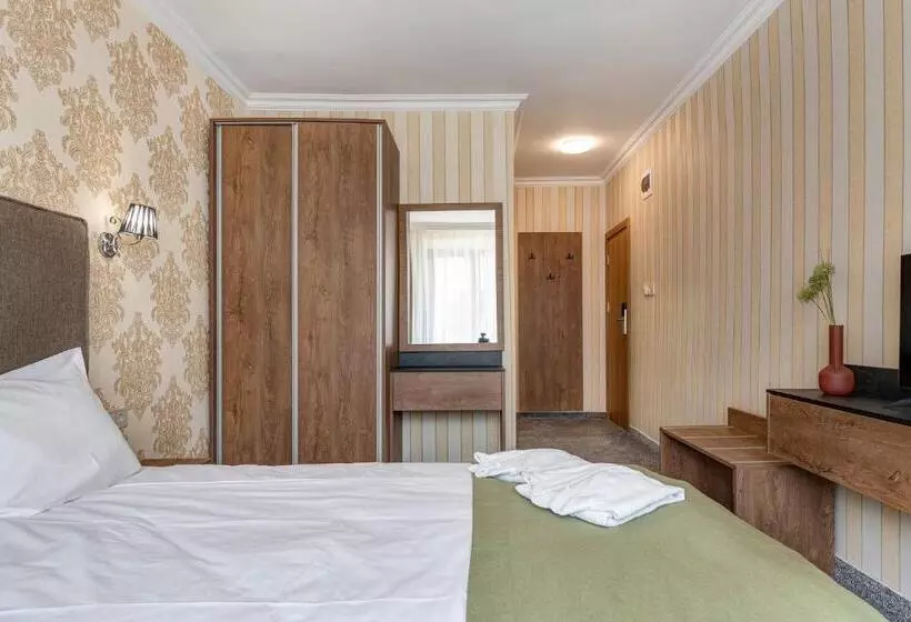 ホテル хотел чудните мостове