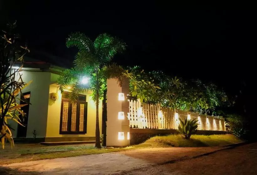 ホテル Anoo Beach Villa