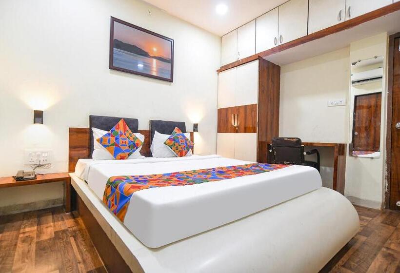 هتل Fabexpress Golden Sky