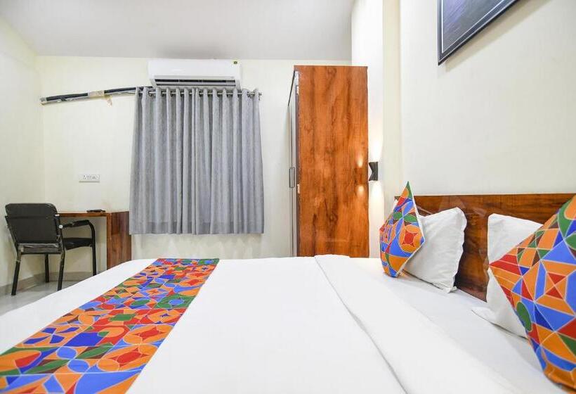 هتل Fabexpress Golden Sky