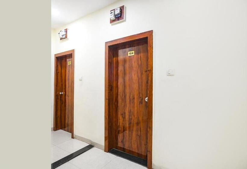 هتل Fabexpress Golden Sky