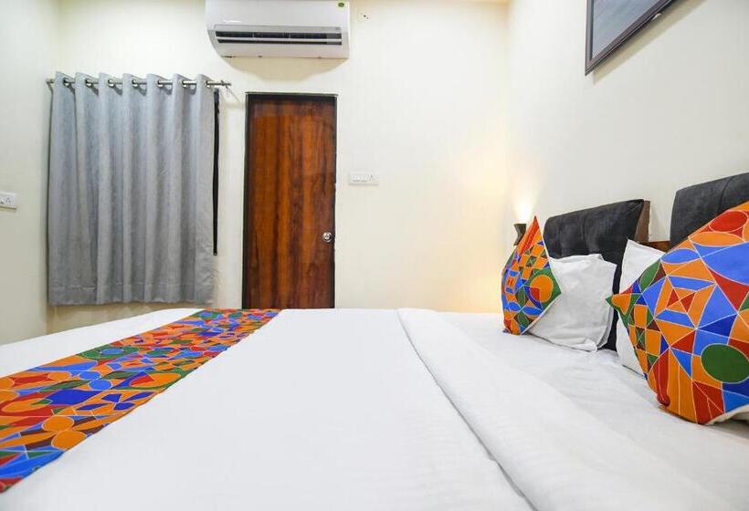 هتل Fabexpress Golden Sky