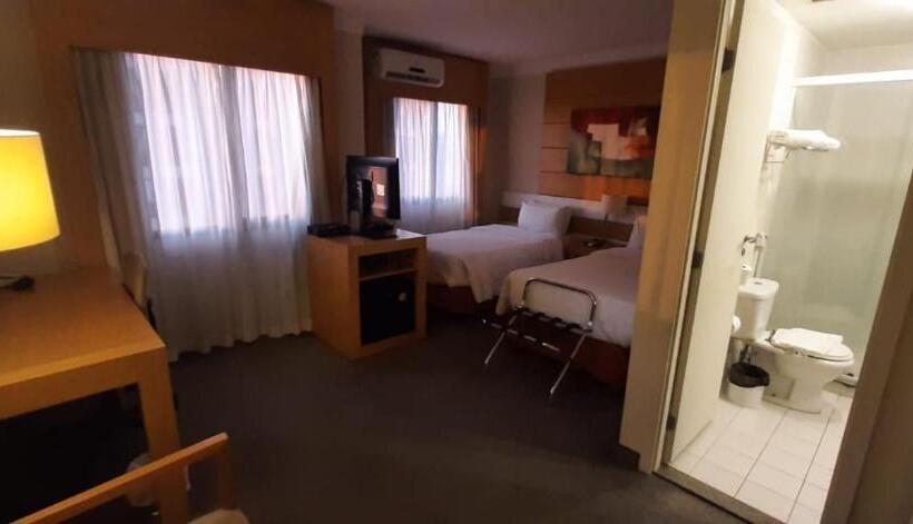 Hotel Flat Excelente Em Frente Ao Aeroporto De Congonhas H602