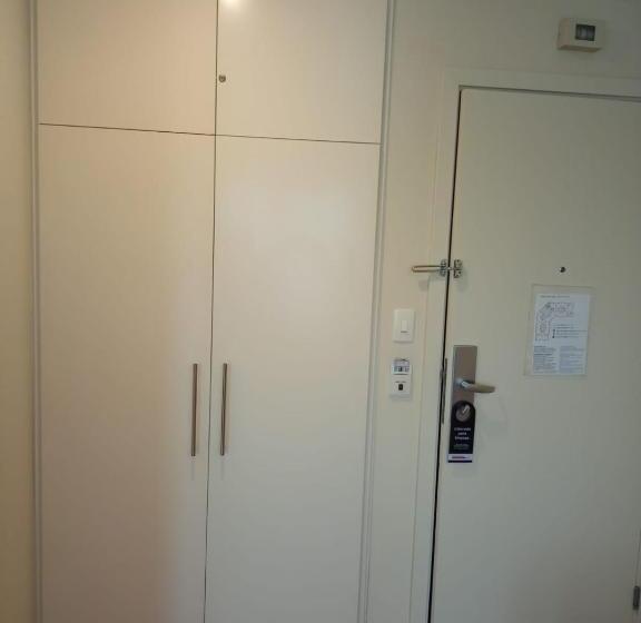 Hotel Flat Excelente Em Frente Ao Aeroporto De Congonhas H602