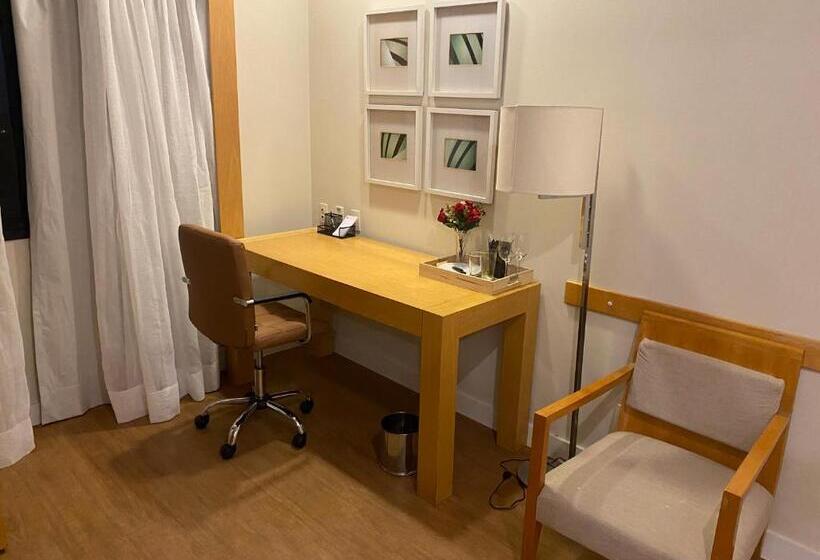 Hotel Flat Excelente Em Frente Ao Aeroporto De Congonhas H602