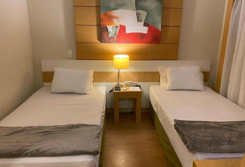 Hotel Flat Excelente Em Frente Ao Aeroporto De Congonhas H602