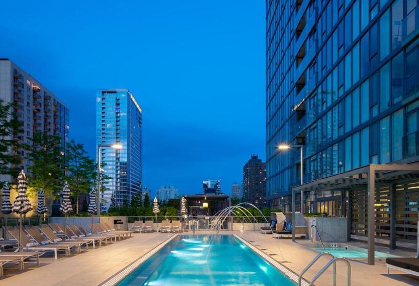 فندق Level Chicago Old Town