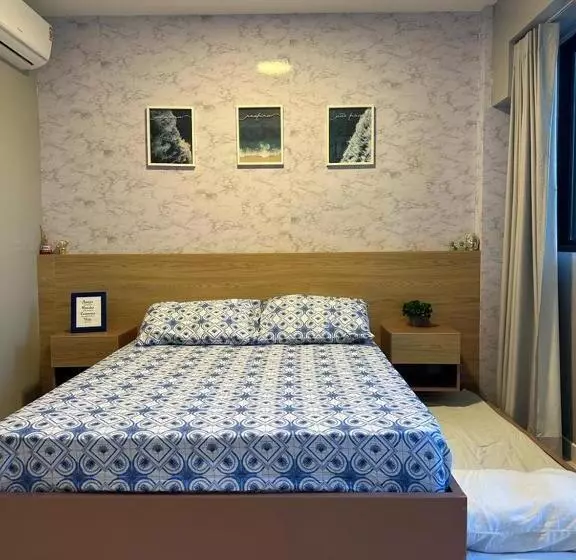 Hotelli Mana Beach Experience