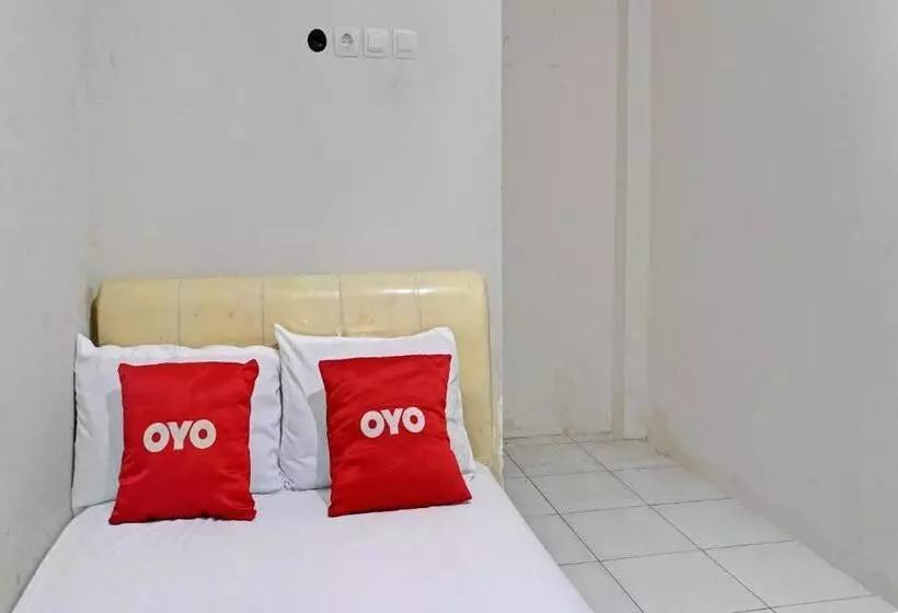 Hotelli Oyo Life 92684 Kost Mutiara Nirwana