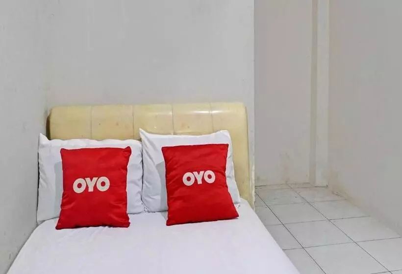 Hotelli Oyo Life 92684 Kost Mutiara Nirwana