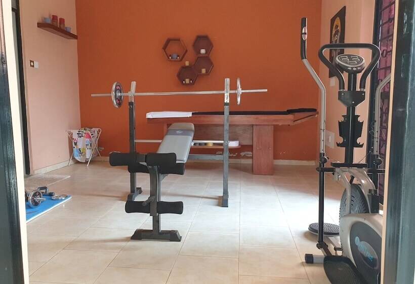 هتل Rosa Negra Uganda