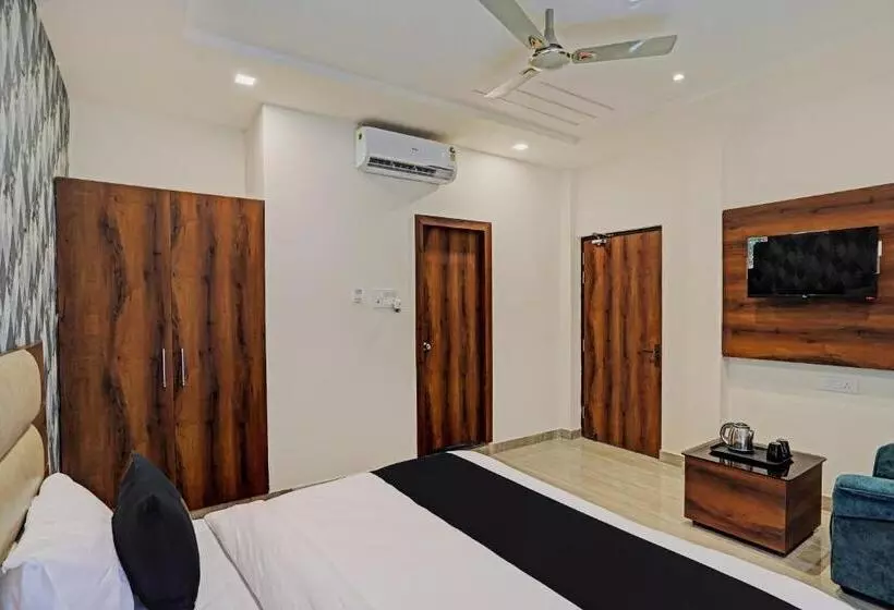 Fabhotel Relax Inn I