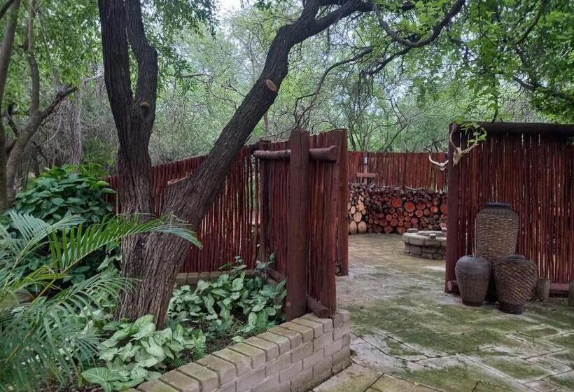 تختخواب و صبحانه Mispel House Self Catering Holiday Accommodation