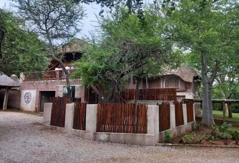 Aamiaismajoitus (B&B) Mispel House Self Catering Holiday Accommodation