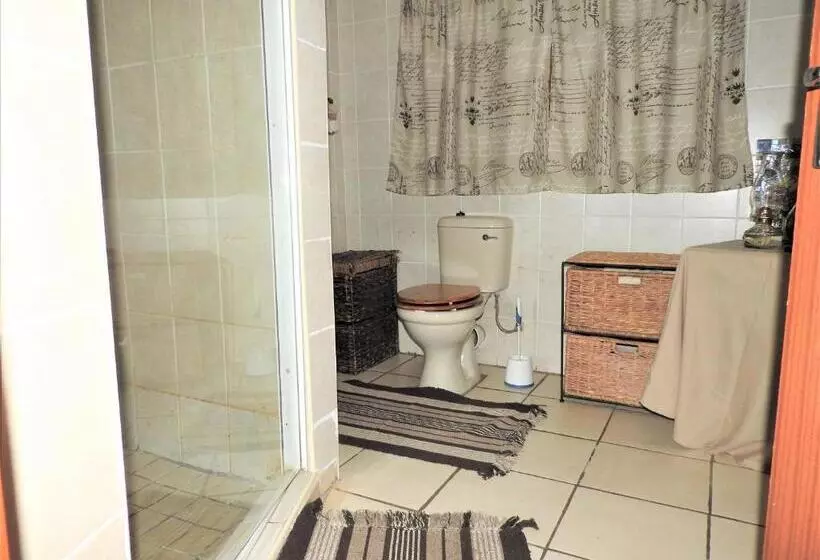 Aamiaismajoitus (B&B) Mispel House Self Catering Holiday Accommodation