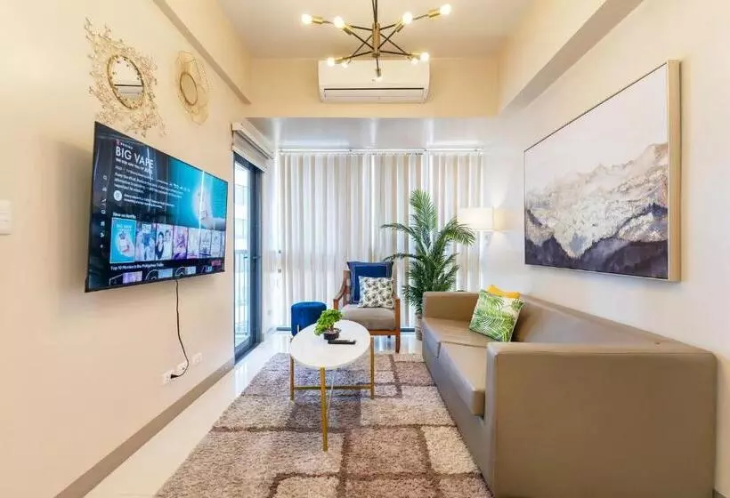 Omp T1 6h, Free Beach & Pool Access, Near Airport, Fast Wifi, Netflix