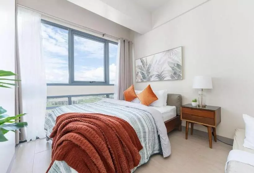 Omp T1 6h, Free Beach & Pool Access, Near Airport, Fast Wifi, Netflix