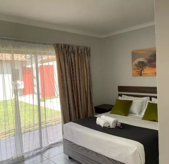 Majatalo 473 On Cliff