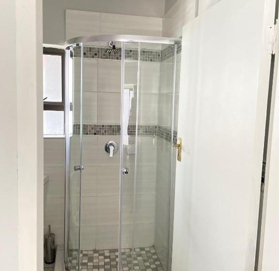 Pensão 473 On Cliff