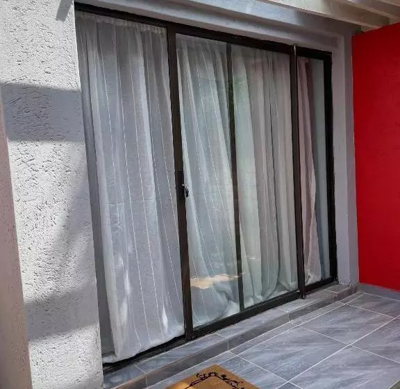 Majatalo 473 On Cliff