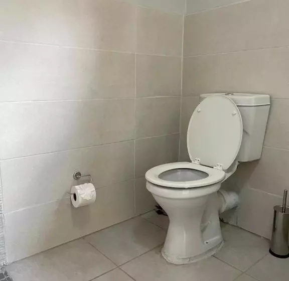 Majatalo 473 On Cliff