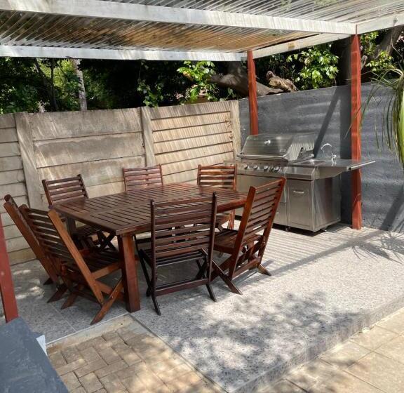 Pensão 473 On Cliff