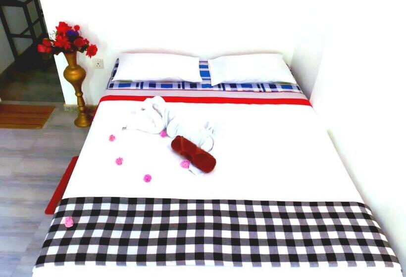 بنسيون Green Shade Resort & Haritha Sewana