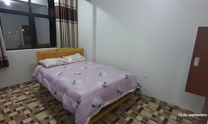 پانسیون Hostal Pura Casta