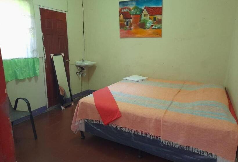 پانسیون Hostal Rabagu