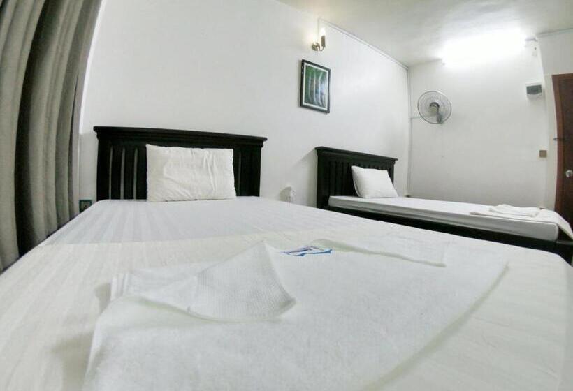 پانسیون Sarah Guesthouse