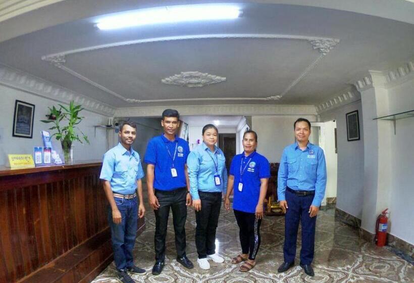 پانسیون Sarah Guesthouse