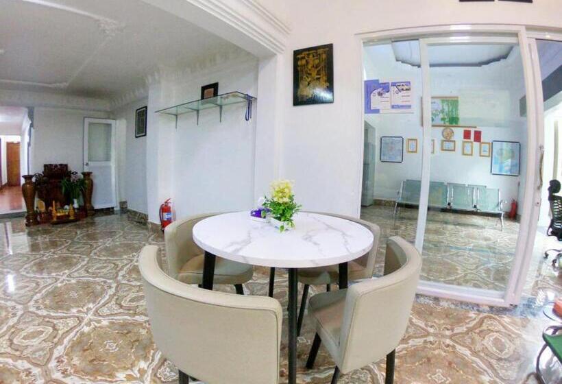 پانسیون Sarah Guesthouse