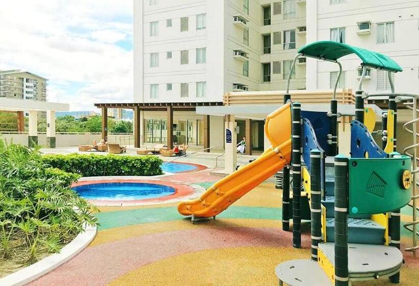 Urban Retreat At Avida Tower