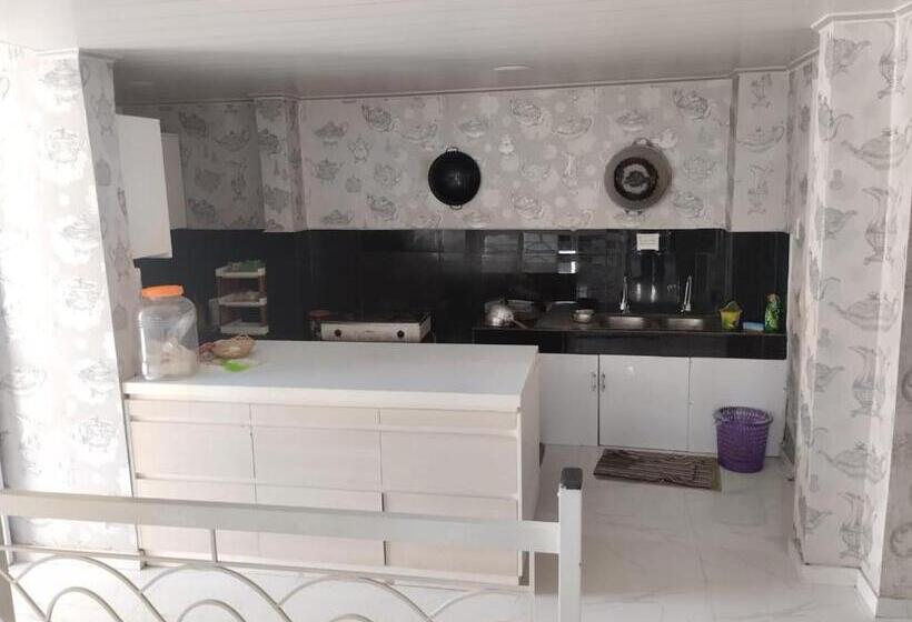 هتل Athallah Homestay Syariah