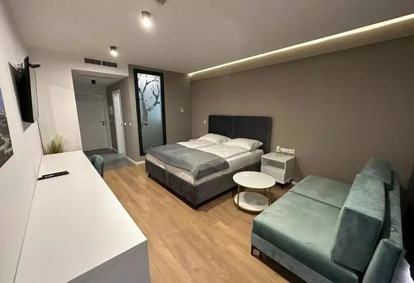 هتل Gold Jet Bihać